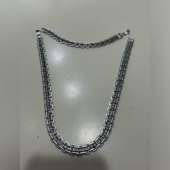 Set JCrew Necklace and Bracelet Beautiful JCrew Silver-Toned with Rhinestones - Picture 5 of 6